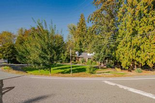 Photo 3: 25207 72 Avenue in Langley: County Line Glen Valley House for sale : MLS®# R2748006