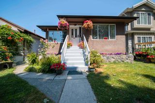 Main Photo: 3417 E PENDER Street in Vancouver: Renfrew VE House for sale (Vancouver East)  : MLS®# R2597864