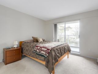 Photo 11: 216 2559 PARKVIEW Lane in Port Coquitlam: Central Pt Coquitlam Condo for sale in "THE CRESCENT" : MLS®# R2156465