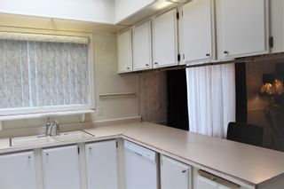 Photo 4: 4 145 KING EDWARD Street in Coquitlam: Maillardville Manufactured Home for sale in "MILL CREEK VILLAGE" : MLS®# R2631653
