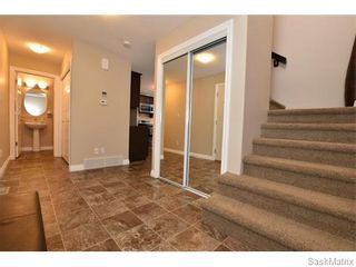 Photo 2: 5325 DEVINE Drive in Regina: Lakeridge Addition Single Family Dwelling for sale (Regina Area 01)  : MLS®# 598205