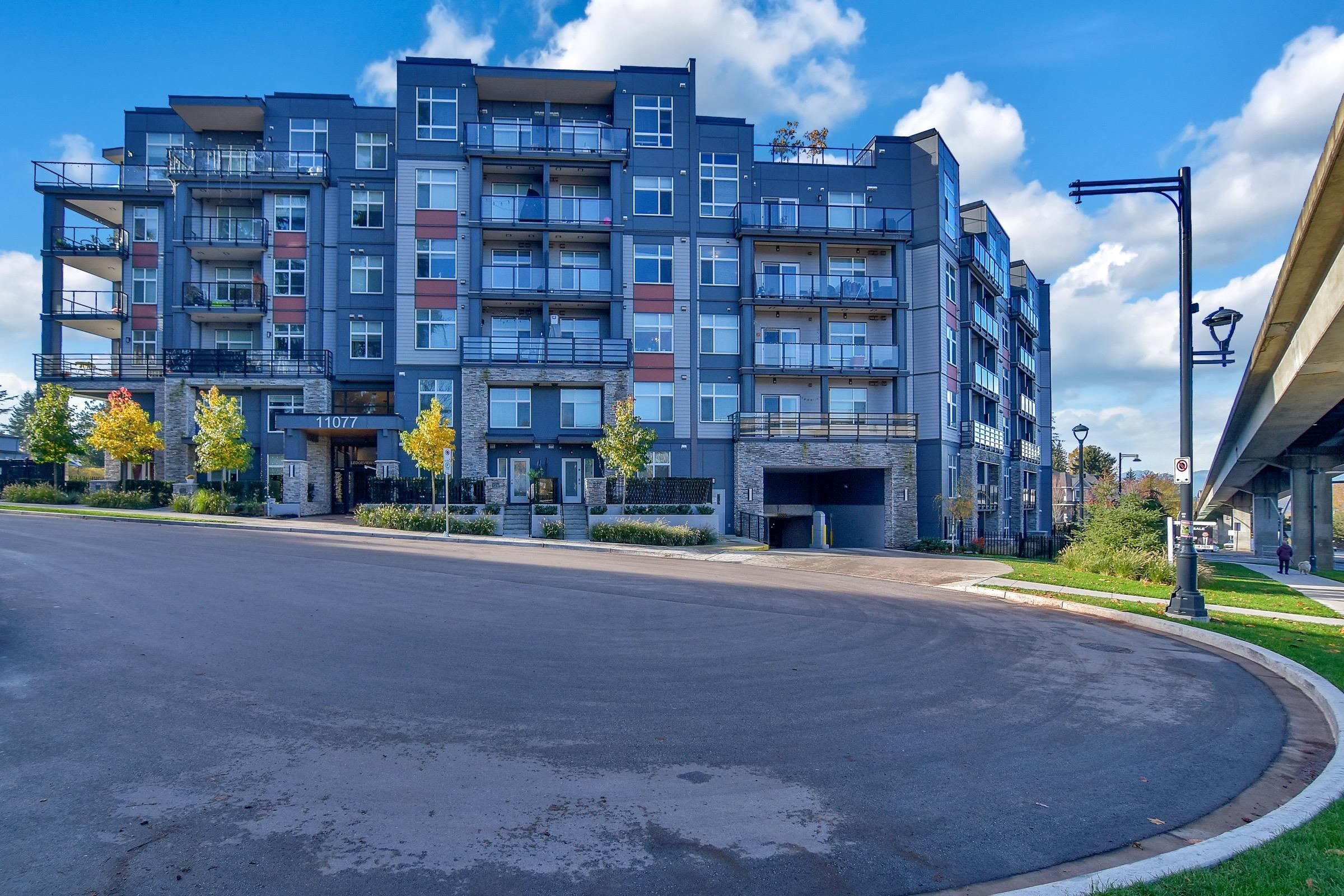 Main Photo: 209 11077 RAVINE Road in Surrey: Whalley Condo for sale in "LEDGEVIEW" (North Surrey)  : MLS®# R2833381