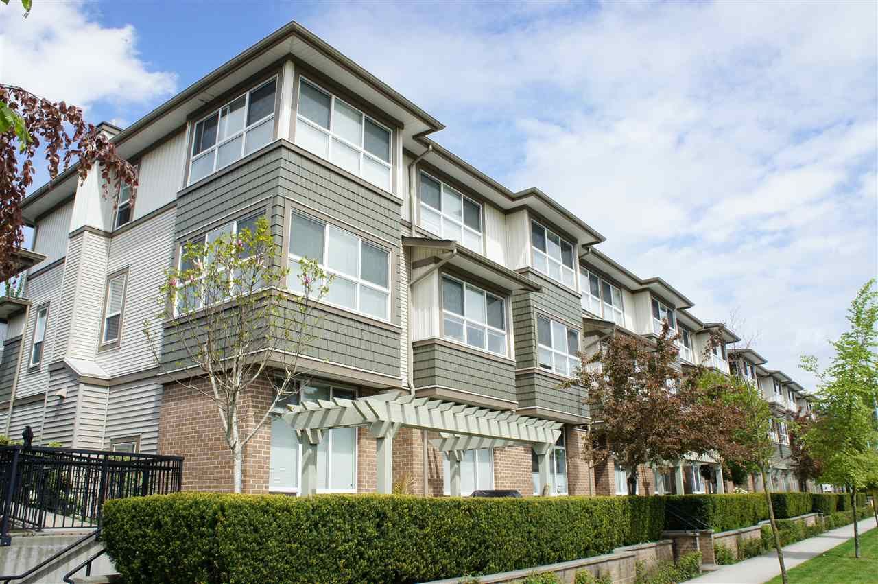 Main Photo: 85 15353 100 Avenue in Surrey: Guildford Townhouse for sale (North Surrey)  : MLS®# R2164312