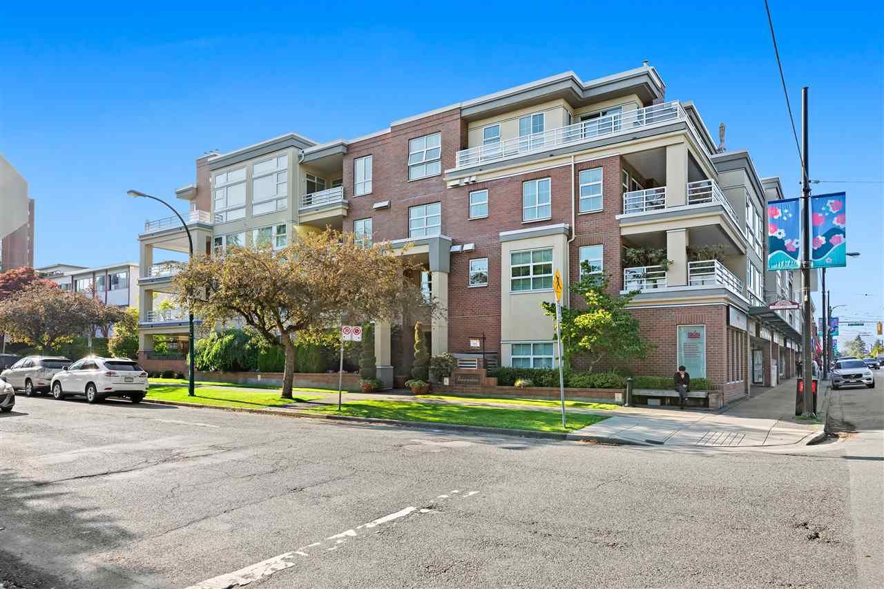 Main Photo: 411 2105 W 42ND Avenue in Vancouver: Kerrisdale Condo for sale (Vancouver West)  : MLS®# R2422845
