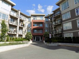 Photo 1: C325 20211 66 Avenue in Langley: Willoughby Heights Condo for sale in "ELEMENTS" : MLS®# R2273080
