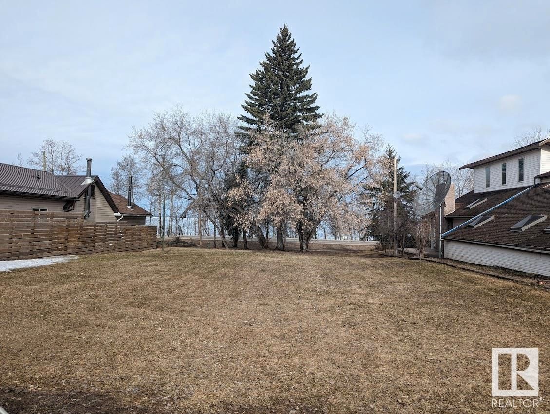 Main Photo: 5435 SUNSET Drive: Rural Lac Ste. Anne County Rural Land/Vacant Lot for sale : MLS®# E4288111