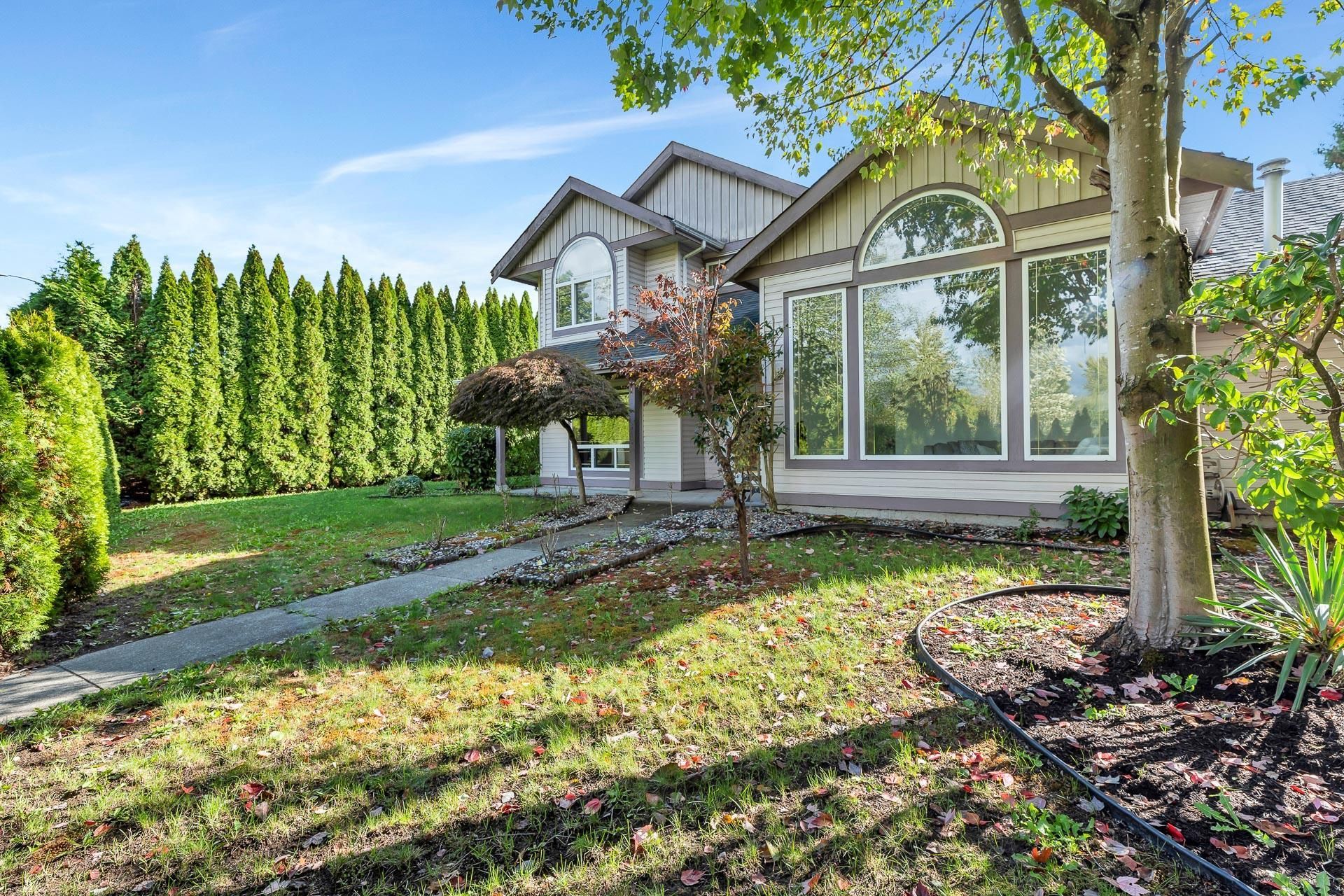 Main Photo: 22779 KENDRICK Lane in Maple Ridge: East Central House for sale : MLS®# R2621977