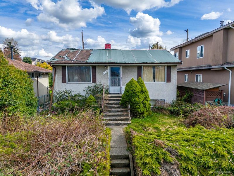 FEATURED LISTING: 3432 MONS Drive Vancouver