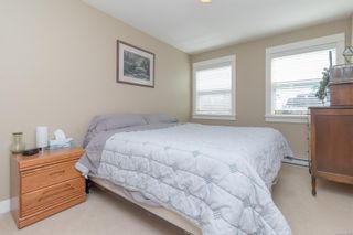 Photo 13: 15 Bamford Crt in View Royal: VR Six Mile House for sale : MLS®# 914096