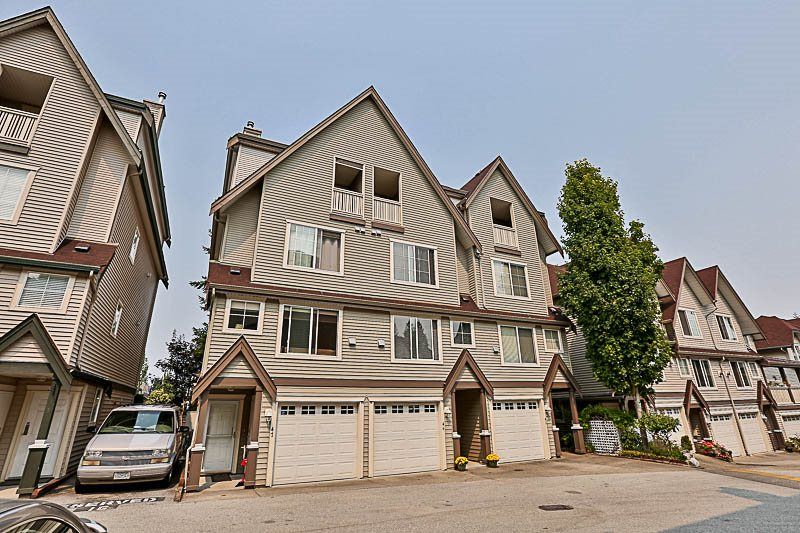 Main Photo: 46 15355 26 Avenue in Surrey: King George Corridor Townhouse for sale in "South Wind" (South Surrey White Rock)  : MLS®# R2197366