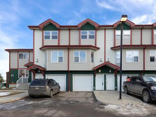 Photo 1: 806 201 Arabian Drive: Fort McMurray Row/Townhouse for sale : MLS®# A2031396
