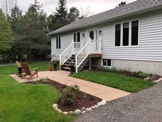 Photo 1: 9224 County Road 1 Road in Adjala-Tosorontio: Hockley House (Bungalow) for sale : MLS®# N5180525