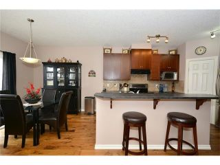 Photo 5: 193 ROYAL CREST VW NW in Calgary: Royal Oak House for sale : MLS®# C4107990