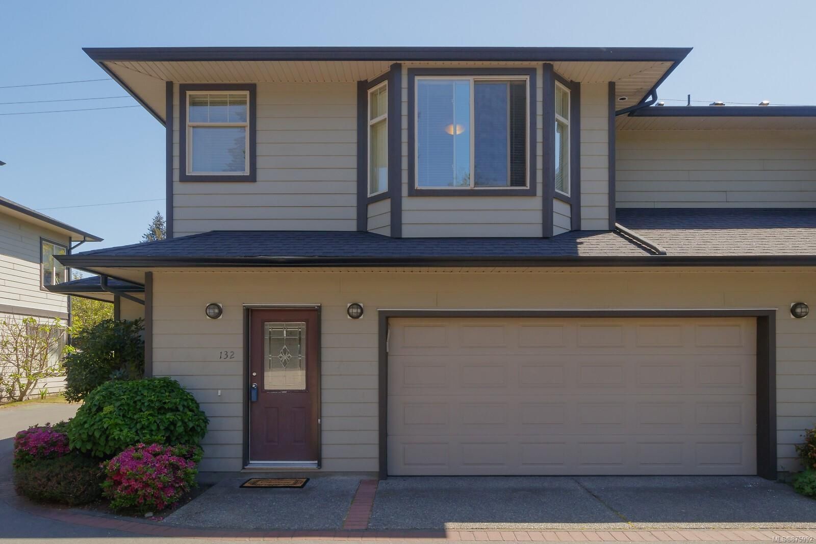 Main Photo: 132 710 Massie Dr in Langford: La Langford Proper Row/Townhouse for sale : MLS®# 875992