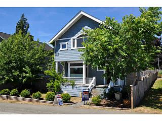 Photo 3: 208 E 25TH STREET in North Vancouver: Upper Lonsdale House for sale : MLS®# V1129286