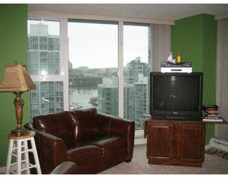 Photo 7: 2003 1009 EXPO Boulevard in Vancouver: Downtown VW Condo for sale in "LANDMARK 33" (Vancouver West)  : MLS®# V630862