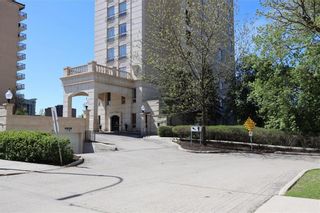 Photo 2: 1100 1 Wellington Crescent in Winnipeg: Crescentwood Condominium for sale (1B)  : MLS®# 202228121