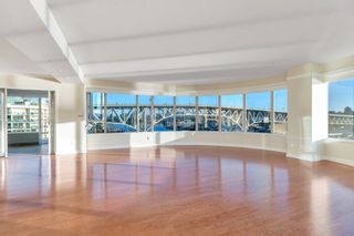 Photo 11: 807 1600 HORNBY Street in Vancouver: Yaletown Condo for sale in "YACHT HARBOUR POINTE" (Vancouver West)  : MLS®# R2862664