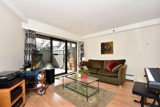 Photo 4: 204 1549 KITCHENER Street in Vancouver: Grandview VE Condo for sale in "Dharma Digs" (Vancouver East)  : MLS®# R2251865