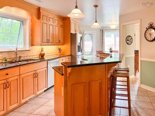 Photo 4: 78 W Bishop Avenue in New Minas: Kings County Residential for sale (Annapolis Valley)  : MLS®# 202213386