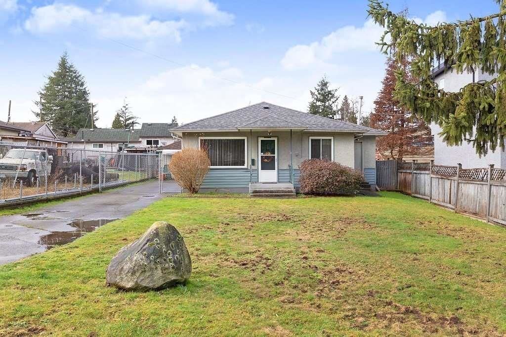 Main Photo: 11023 RAVINE Road in Surrey: Whalley House for sale (North Surrey)  : MLS®# R2739917