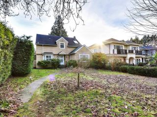 Photo 2: 1750 W 62ND Avenue in Vancouver: South Granville House for sale in "SOUTH GRANVILLE" (Vancouver West)  : MLS®# R2649794