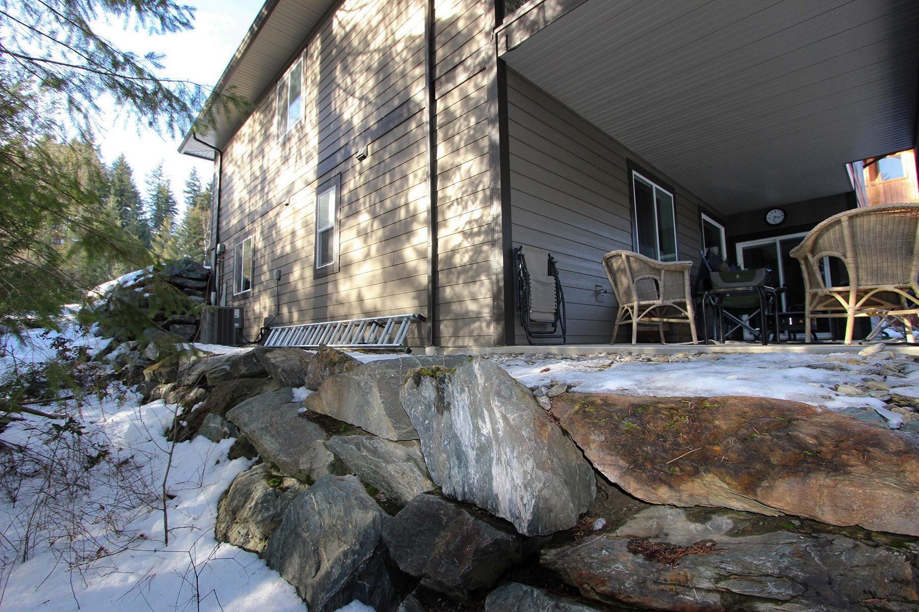 Photo 4: Photos: 2762 Valleyview Drive in Blind Bay: House for sale : MLS®# 10245854