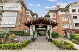 Photo 2: 1319 4655 VALLEY Drive in Vancouver: Quilchena Condo for sale in "Alexandra House" (Vancouver West)  : MLS®# R2751974