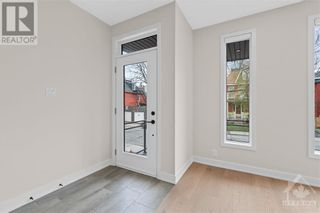 Photo 4: 106 AYLMER AVENUE UNIT#B in Ottawa: House for rent : MLS®# 1339172