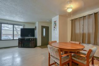 Photo 5: 301 McIntyre Street in Regina: Highland Park Residential for sale : MLS®# SK925660