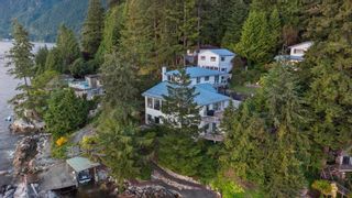 Photo 3: 6 MONTIZAMBERT Wynd in Vancouver: Howe Sound House for sale (West Vancouver)  : MLS®# R2693058