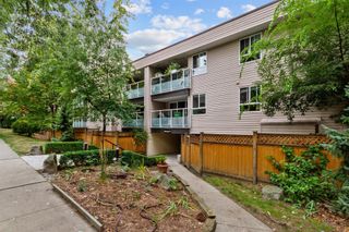 Main Photo: 304 825 E 7TH Avenue in Vancouver: Mount Pleasant VE Condo for sale in "Mount Pleasent Manor" (Vancouver East)  : MLS®# R2843281