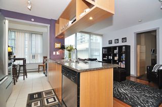 Photo 14: 308 1010 RICHARDS Street in The Gallery: Condo for sale : MLS®# V986408