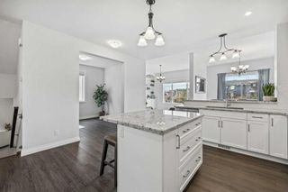 Photo 13: 12 Creekstone Cove SW in Calgary: C-168 Detached for sale : MLS®# A2129612