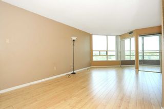 Photo 3: 724 7805 Bayview Avenue in Markham: Aileen-Willowbrook Condo for sale : MLS®# N5879073
