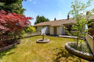 Photo 2: 15 4140 Interurban Rd in Saanich: SW Strawberry Vale Row/Townhouse for sale (Saanich West)  : MLS®# 932011