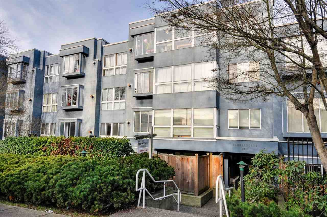 Main Photo: 208 2133 DUNDAS Street in Vancouver: Hastings Condo for sale in "HARBOUR GATE" (Vancouver East)  : MLS®# R2227783