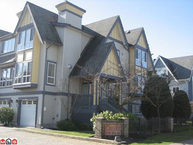 Main Photo: 8 16388 85TH Avenue in Surrey: Fleetwood Tynehead Townhouse for sale in "CAMELOT VILLAGE" : MLS®# F1206348