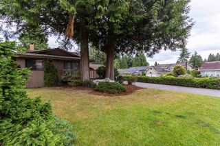 Photo 2: 11797 SUMMIT Crescent in Delta: Sunshine Hills Woods House for sale in "Sunshine Hills" (N. Delta)  : MLS®# R2592395