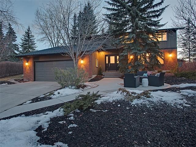 Main Photo: 240 PUMP HILL Gardens SW in Calgary: Pump Hill House for sale : MLS®# C4052437
