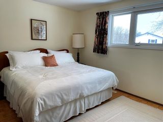 Photo 12: 115 Acadia Bay in Winnipeg: Fort Richmond Residential for sale (1K)  : MLS®# 202302016