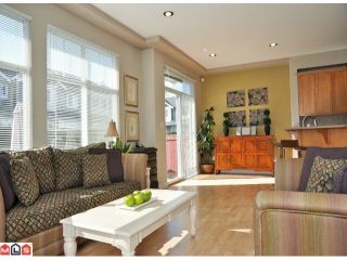 Photo 4: 9 16760 61ST Avenue in Surrey: Cloverdale BC Townhouse for sale in "Harvest Landing" (Cloverdale)  : MLS®# F1106034