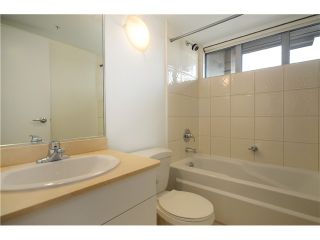 Photo 9: 2204 1238 RICHARDS Street in Vancouver: Yaletown Condo for sale in "METROPOLIS" (Vancouver West)  : MLS®# V1037264