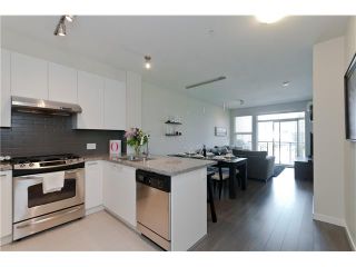 Photo 3: 219 9399 ODLIN Road in Richmond: West Cambie Condo for sale in "MAYFAIR PLACE" : MLS®# V1019054