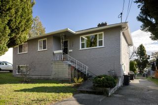 Photo 1: 722 Pine St in Victoria: VW Victoria West House for sale : MLS®# 901593