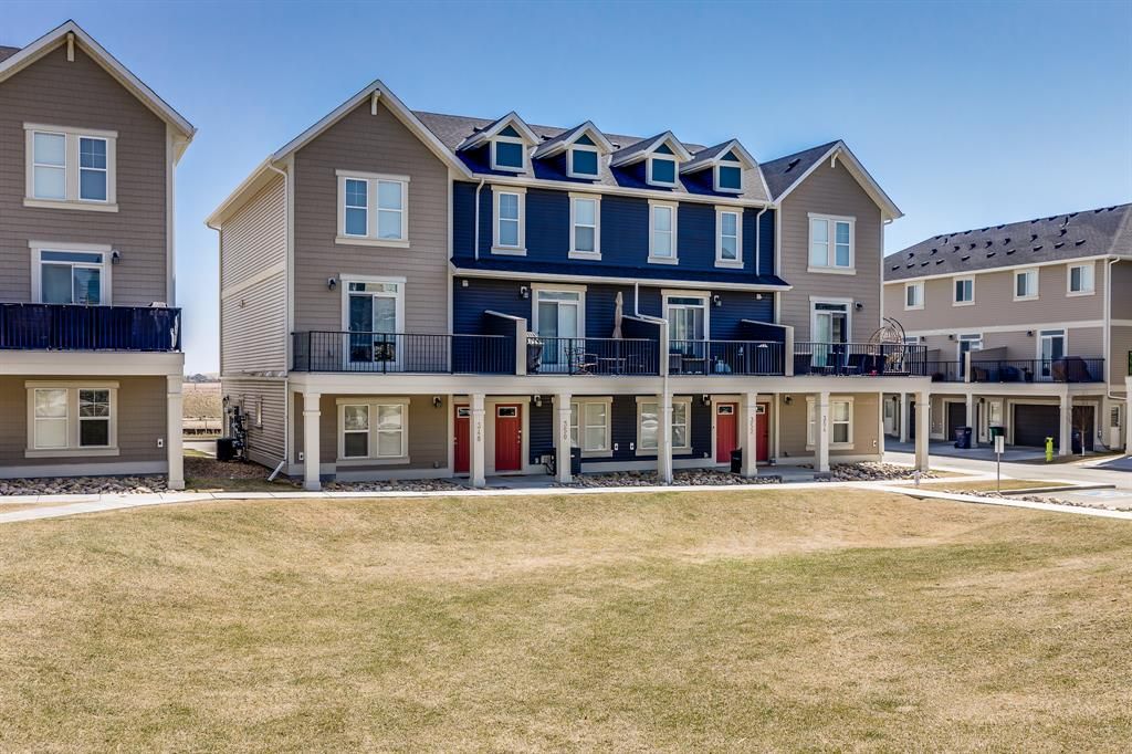 This End Unit Townhome opens to the Large Courtyard and is West Facing.