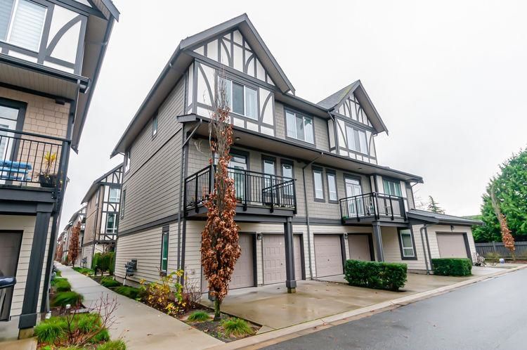 Main Photo: 11 10388 NO. 2 Road in Richmond: Woodwards Townhouse for sale in "KINGSLEY ESTATE" : MLS®# R2637905