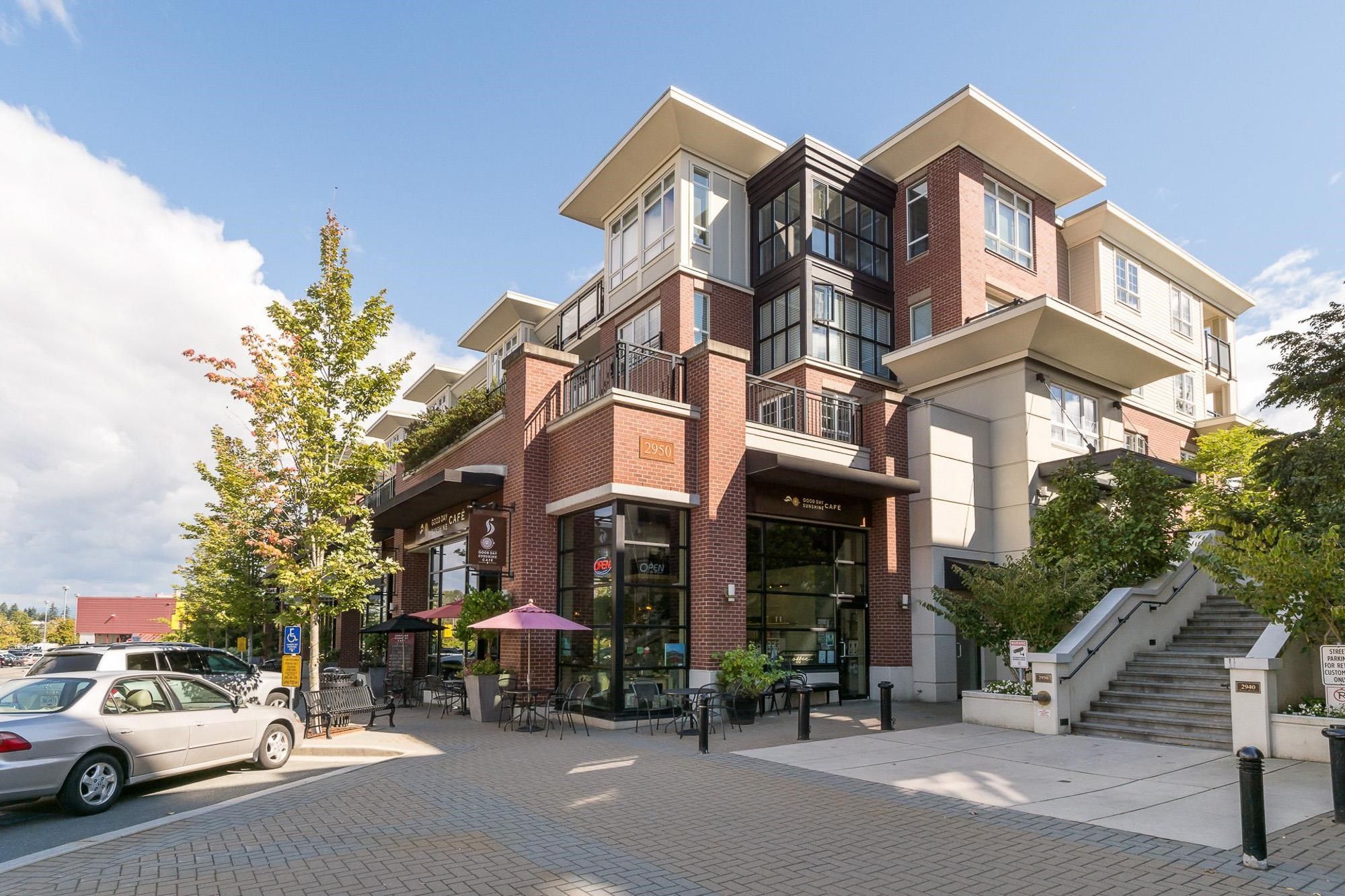 Main Photo: 156 2950 KING GEORGE Boulevard in Surrey: King George Corridor Condo for sale in "High Street" (South Surrey White Rock)  : MLS®# R2725774