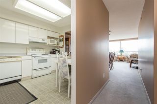 Photo 4: 905 3190 GLADWIN Road in Abbotsford: Central Abbotsford Condo for sale in "Regency Park" : MLS®# R2488771