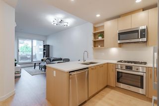 Photo 6: 320 88 9 Street NE in Calgary: Bridgeland/Riverside Apartment for sale : MLS®# A1227037